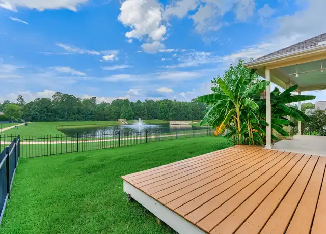 Property at 8007 N Tarrytown Crossing Dr, Conroe, TX, 77304, 3 beds, 2 baths, [object Object]