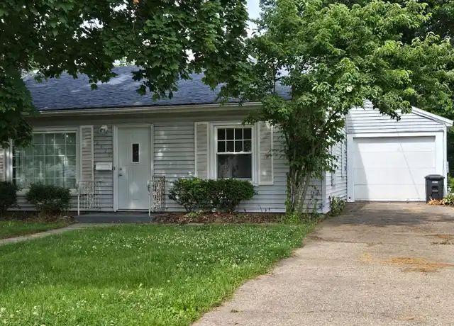 Property at 2420 28th St, Rock Island, IL, 61201, 1 bed, 1 bath, [object Object]