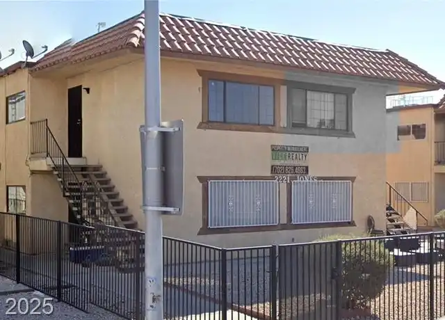 Property at 2221 N Jones Blvd Unit 3, Las Vegas, NV, 89108, 3 beds, 2 baths, [object Object]