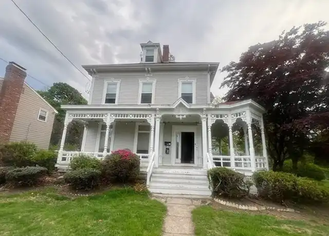 Property at 50 Maple St Unit 1, Braintree, MA, 02184, 3 beds, 1 bath, [object Object]