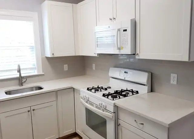 Property at 119 W Adams St Unit 119, Somerville, MA, 02144, 4 beds, 2.5 baths, [object Object]