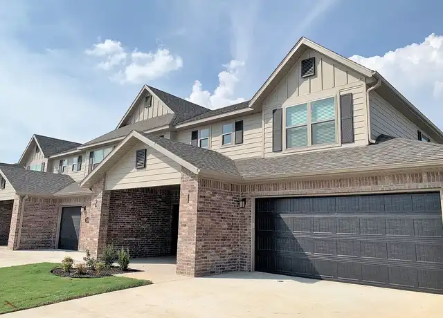 Property at Buckeye Crossing Townhomes - 3900 SW Buckeye St, Bentonville, AR, 72712, 2 beds, 2.5 baths, [object Object]