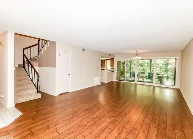 Property at 6 Troza Ln Unit 6, Hot Springs, AR, 71909, 3 beds, 2.5 baths, [object Object]