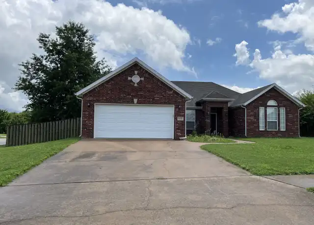 Property at 3101 SW Camden Dr, Bentonville, AR, 72712, 4 beds, 2 baths, [object Object]
