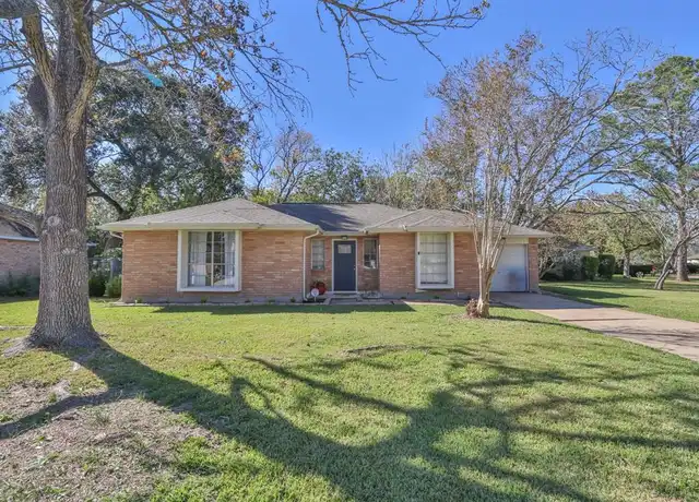 Property at 506 Castlelake Dr, Friendswood, TX, 77546, 3 beds, 2 baths, [object Object]
