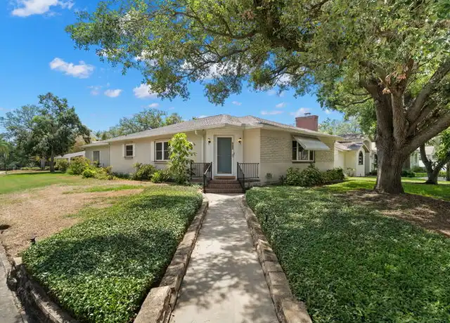 Property at 860 37th Ave N, Saint Petersburg, FL, 33704, 2 beds, 2 baths, [object Object]