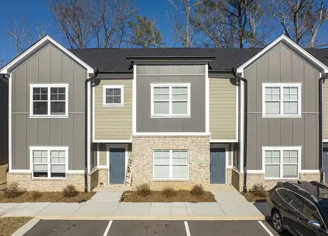Property at Lennox Commons Apartments by Callio Properties - 8603 Petty Rd, Chattanooga, TN, 37421, 2-3 beds, 2.5 baths, [object Object]