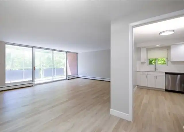 Property at 1 Stonehill Dr Unit 4E, Stoneham, MA, 02180, 1 bed, 1 bath, [object Object]