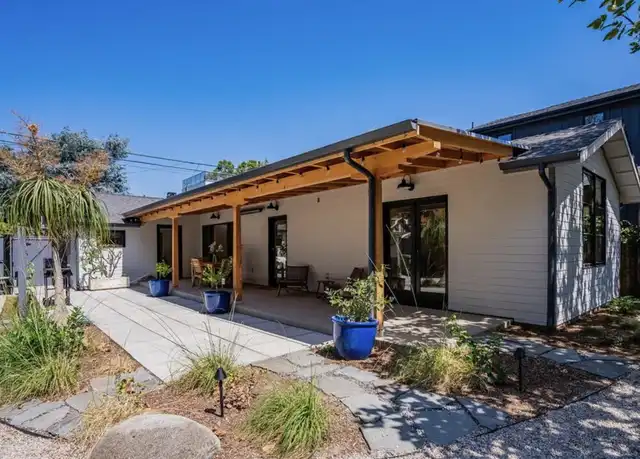 Property at 619 California Ave, Venice, CA, 90291, 2 beds, 2 baths, [object Object]
