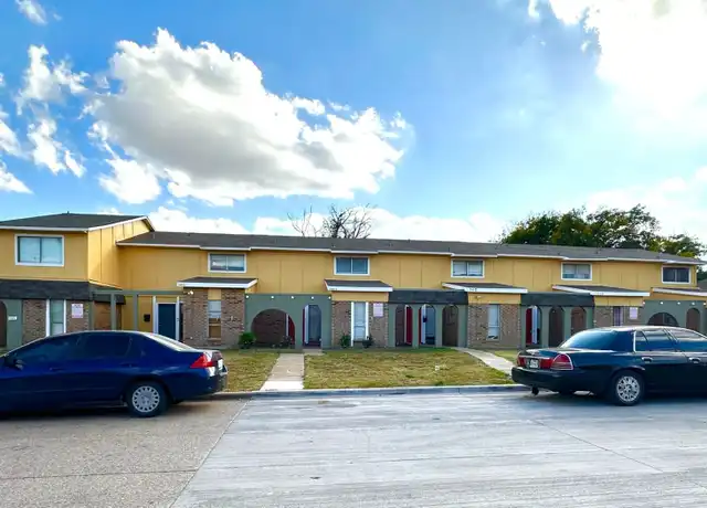 Property at 2405 Doreen St, Grand Prairie, TX, 75050, 4 beds, 2 baths, [object Object]