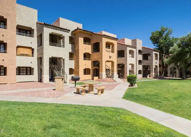 Property at 6201 W Olive Ave Unit B1, Glendale, AZ, 85302, 2 beds, 1 bath, [object Object]