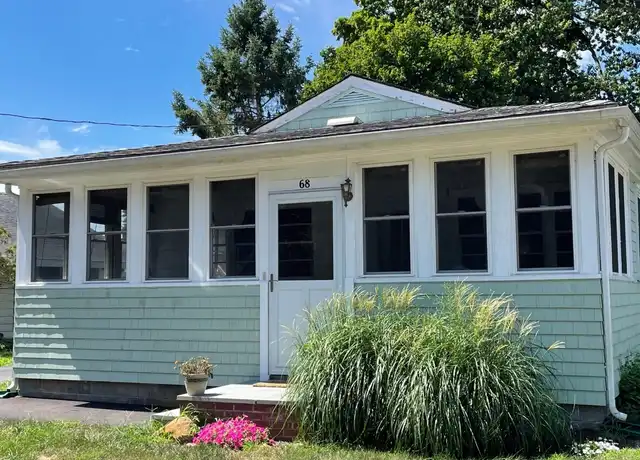 Property at 68 Kelsey Pl, Madison, CT, 06443, 2 beds, 1 bath, [object Object]
