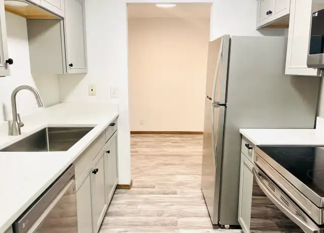 Property at 4012 Renn Hart Hls Unit 07, Loves Park, IL, 61111, 2 beds, 1 bath, [object Object]
