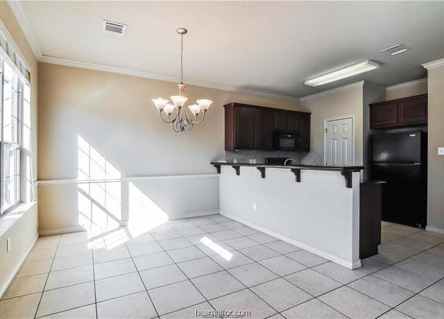 Photo of 211 Forest Drive Loop Unit B, College Station, TX 77840