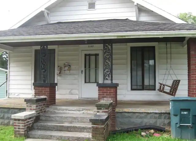 Property at 2105 W Jackson St, Muncie, IN, 47303, 3 beds, 1 bath, [object Object]