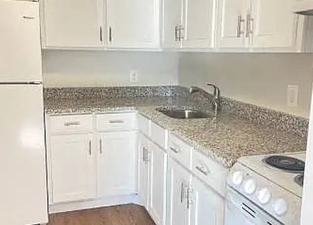 Photo of 1 Bleecker Ter, Albany, NY 12206
