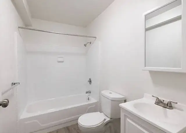 Photo of 1 Bleecker Ter, Albany, NY 12206