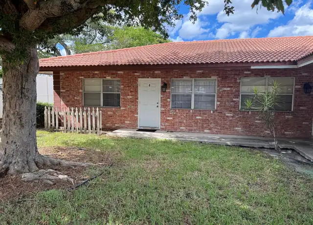 Property at 1901 NE 29th St Unit 4, Lighthouse Point, FL, 33064, 2 beds, 1 bath, [object Object]