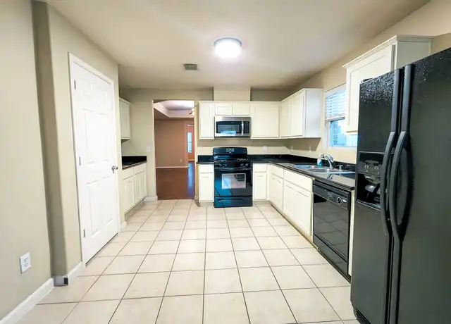 Property at 6807 Tammany Manor Ln, Spring, TX, 77379, 3 beds, 2 baths, [object Object]