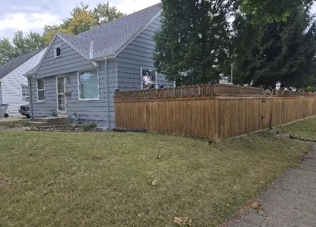 Property at 612 E Linus St, Milwaukee, WI, 53207, 3 beds, 1 bath, [object Object]