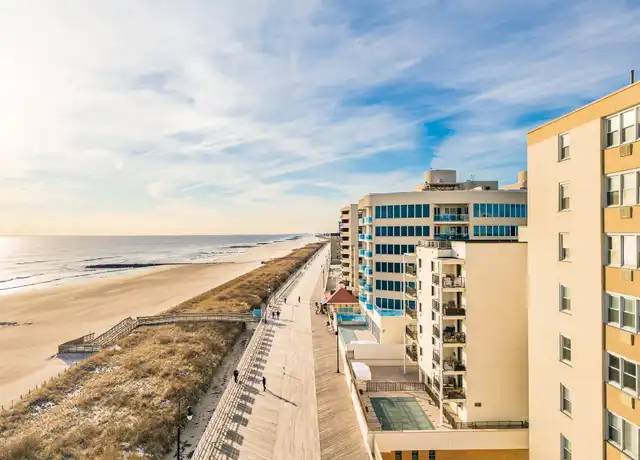 Property at 420 Shore Rd Apt 4C, Long Beach, NY, 11561, 1 bed, 1 bath, [object Object]