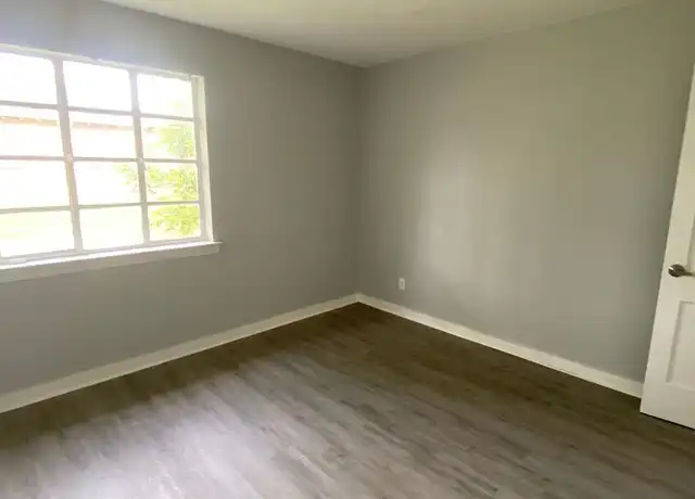 Property at 1000 4th Ave W Unit 3, Birmingham, AL, 35204, 2 beds, 1 bath, [object Object]