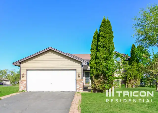 Property at 3216 W Park Dr, Burnsville, MN, 55306, 4 beds, 1 bath, [object Object]