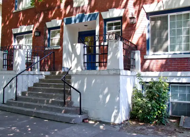 Property at 2404 N Vancouver Ave Unit 17, Portland, OR, 97227, 1 bed, 1 bath, [object Object]