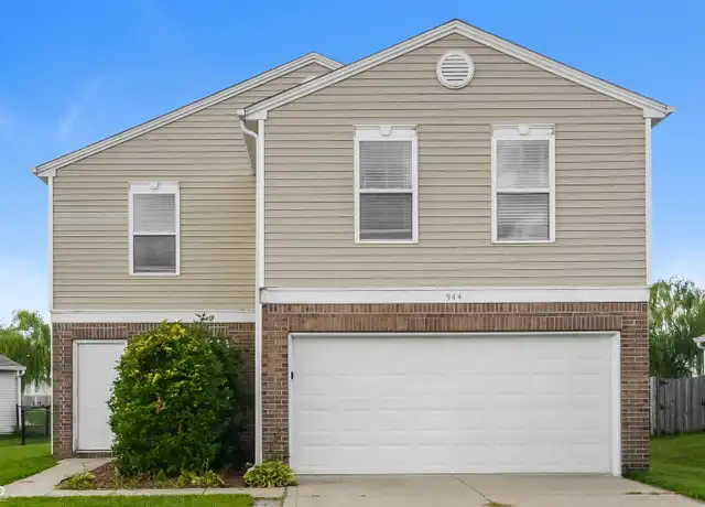 Property at 944 Shenandoah Way, Greenwood, IN, 46143, 3 beds, 2.5 baths, [object Object]