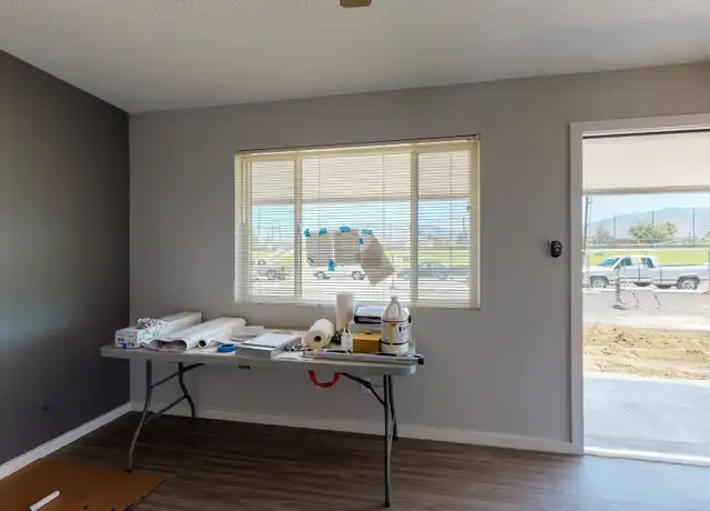 Property at 2415 Espanola St NE, Albuquerque, NM, 87110, 1 bed, 1 bath, [object Object]