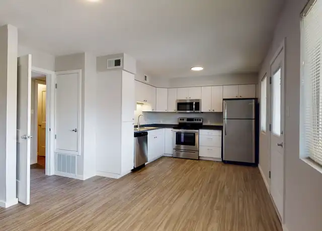 Property at 2415 Espanola St NE, Albuquerque, NM, 87110, 1 bed, 1 bath, [object Object]