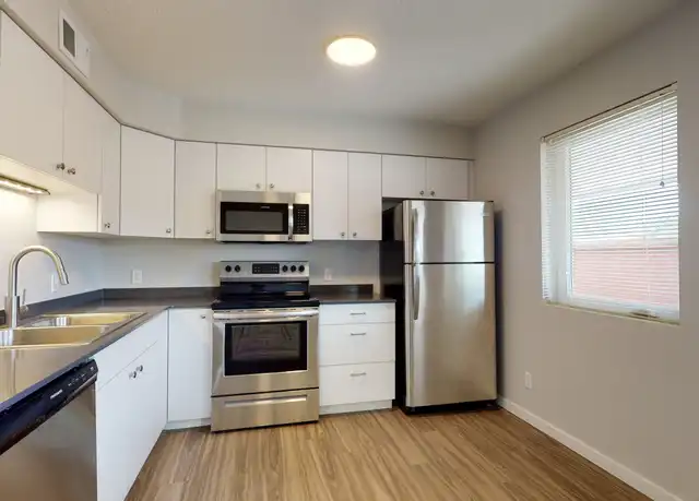 Property at 2415 Espanola St NE, Albuquerque, NM, 87110, 1 bed, 1 bath, [object Object]
