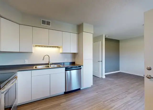 Property at 2415 Espanola St NE, Albuquerque, NM, 87110, 1 bed, 1 bath, [object Object]