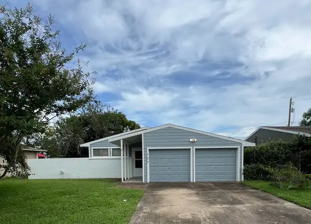 Property at 107 Tarpon Ave, Galveston, TX, 77550, 3 beds, 1 bath, [object Object]