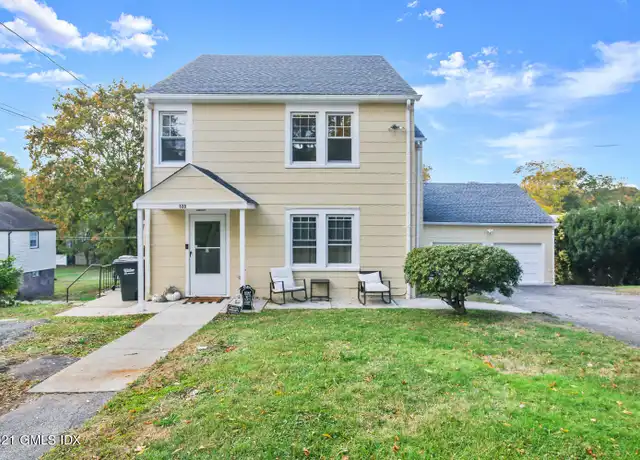 Property at 530 River Rd Unit 2, Riverside, CT, 06878, 3 beds, 1 bath, [object Object]
