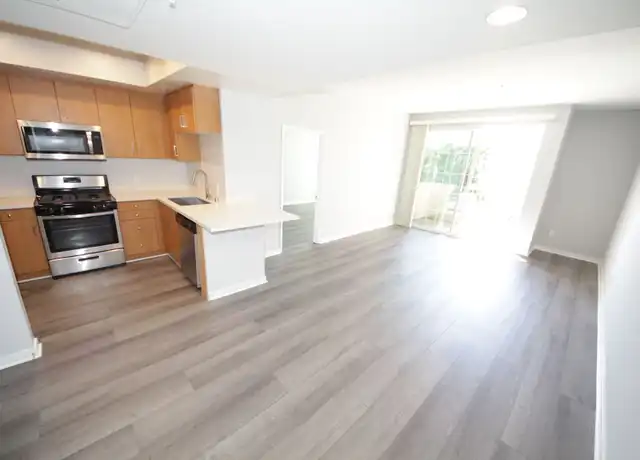Property at 7070 Flight Ave Unit 107, Los Angeles, CA, 90045, 1 bed, 1 bath, [object Object]