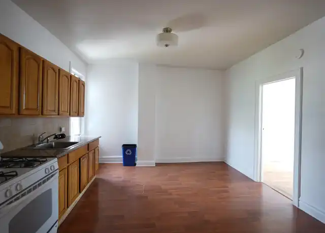 Property at 573 E AVE Unit 3, Bayonne, NJ, 07002, 2 beds, 1 bath, [object Object]