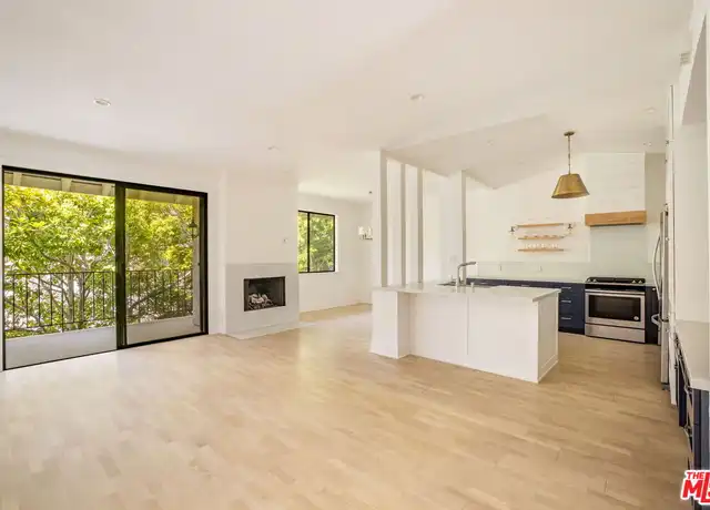 Property at 502 San Vicente Blvd #302, Santa Monica, CA, 90402, 2 beds, 2 baths, [object Object]