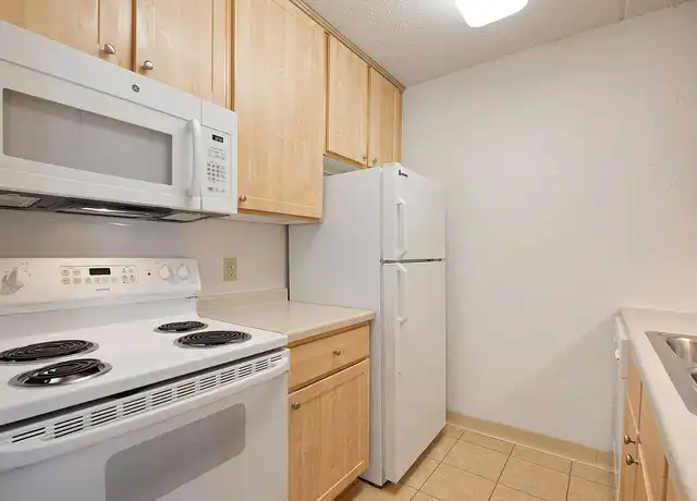 Property at Park Plaza Apartments - 830 13th St S, Saint Cloud, MN, 56301, 1 bed, 1 bath, [object Object]