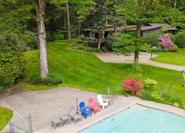 Property at 58 W Redding Rd, Danbury, CT, 06810, 3 beds, 3 baths, [object Object]