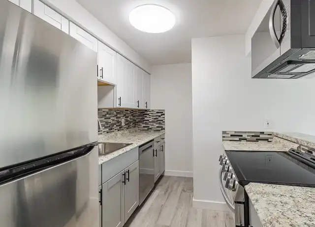 Property at Images Garden View Apartments - 117 NE 102nd Ave, Vancouver, WA, 98664, 2 beds, 1 bath, [object Object]