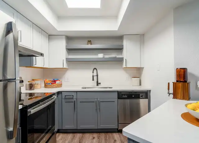 Property at Virginia Highlands - 609 Virginia Ave NE, Atlanta, GA, 30306, 1 bed, 1 bath, [object Object]
