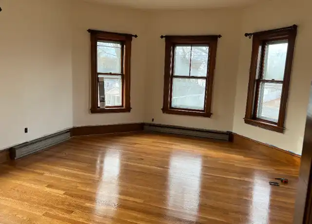 Property at 27 Church St Unit 2nd Flr, North Chelmsford, MA, 01863, 3 beds, 1 bath, [object Object]