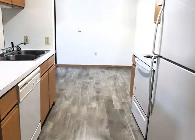 Property at 580 Spring St Unit G4, Somerset, WI, 54025, 2 beds, 1 bath, [object Object]