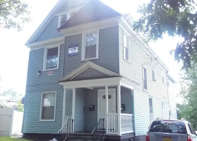 Property at 110 Westcott St Unit 2APT 2, Syracuse, NY, 13210, 4 beds, 1 bath, [object Object]