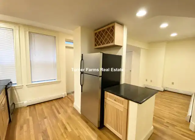 Property at 195 Commonwealth Ave Unit B, Boston, MA, 02116, 1 bed, 1 bath, [object Object]