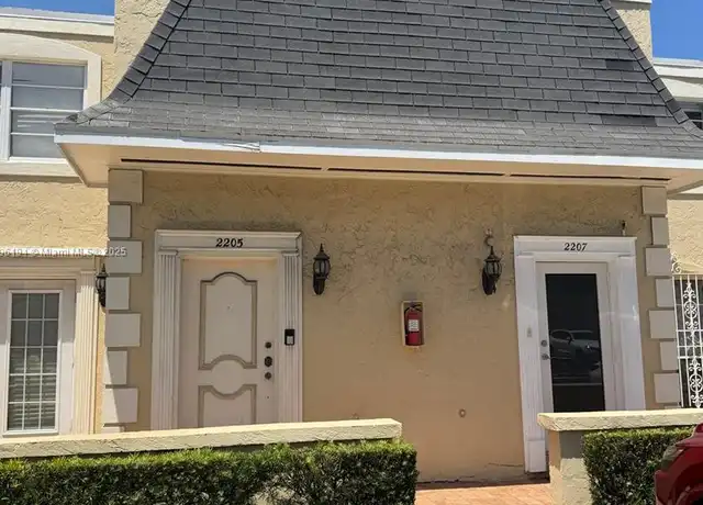 Property at 2207 NE 7th St #16, Hallandale Beach, FL, 33009, 2 beds, 2.5 baths, [object Object]