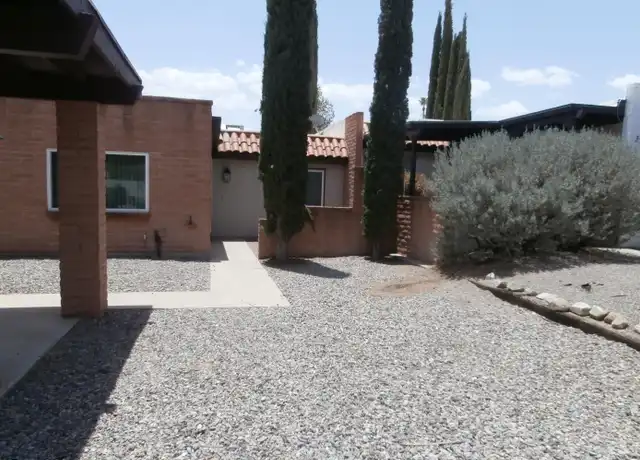 Property at 411 W Circulo del Paladin, Green Valley, AZ, 85614, 2 beds, 2 baths, [object Object]