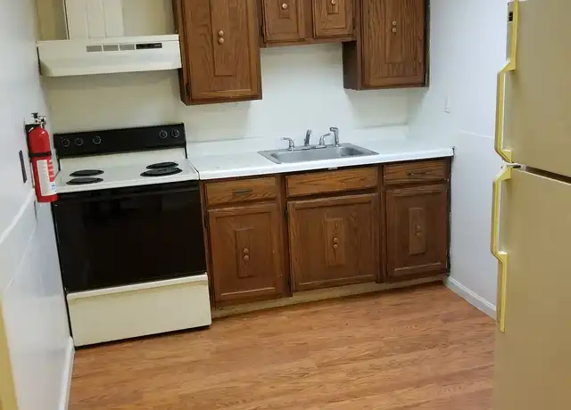 Property at 105 Queen St, Northumberland, PA, 17857, 2 beds, 1 bath, [object Object]