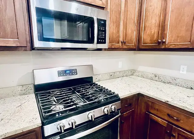 Photo of 12221 Angeles Way, Yukon, OK 73099